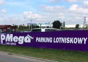 Zdjęcie parkingu Mega Park Service przy lotnisku
