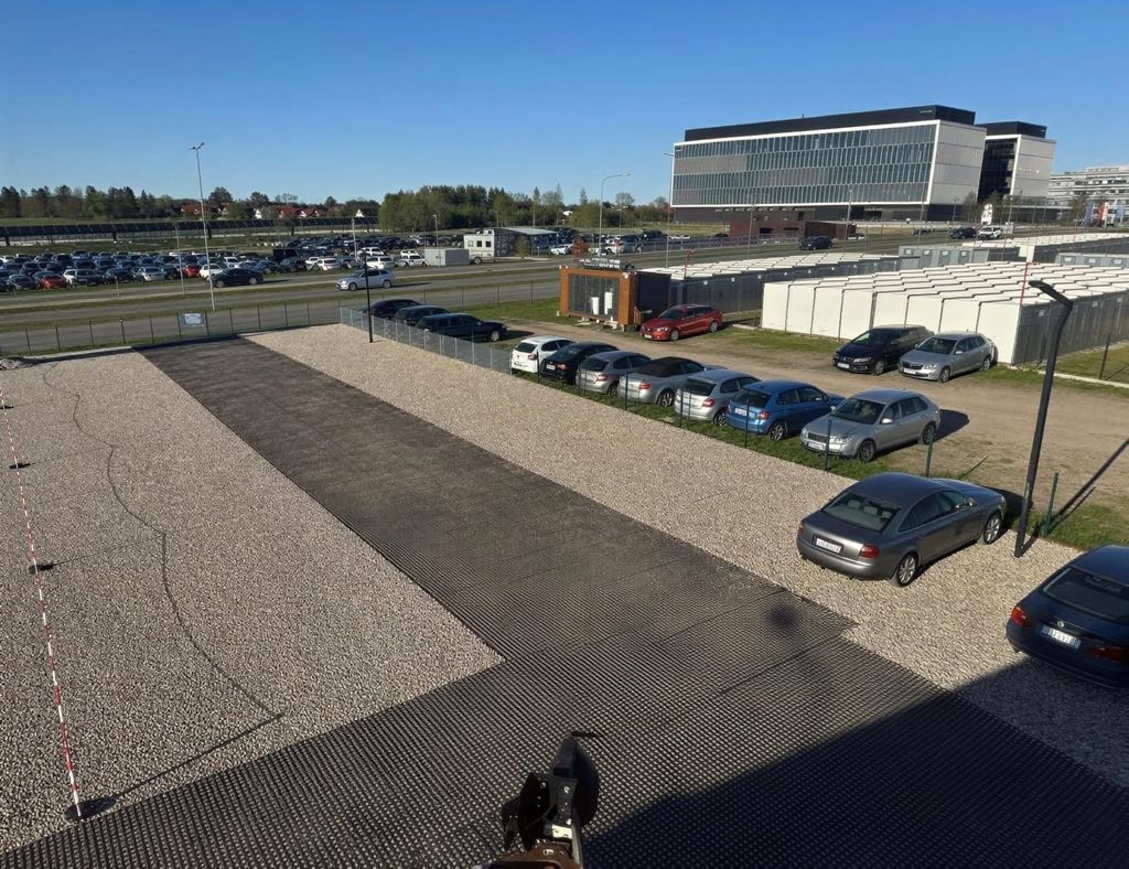 Odlotowy Parking Rębiechowo - lotnisko Gdańsk (GDN) - zdjęcie 3