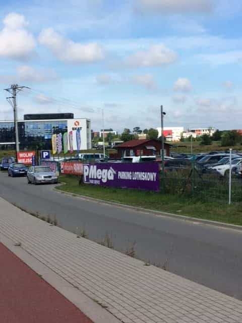 Zdjęcie Gdańsk Parking Lotnisko | Mega Park Service